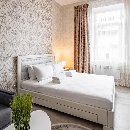 Alfa Apartments Krekhivska 11 Львов Экстерьер фото
